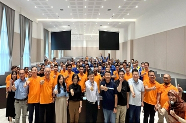 蛇年共进 再攀高峰 | 景兴纸业全资子公司景兴控股（马）有限公司第二届员工大会及年会盛典隆重举行